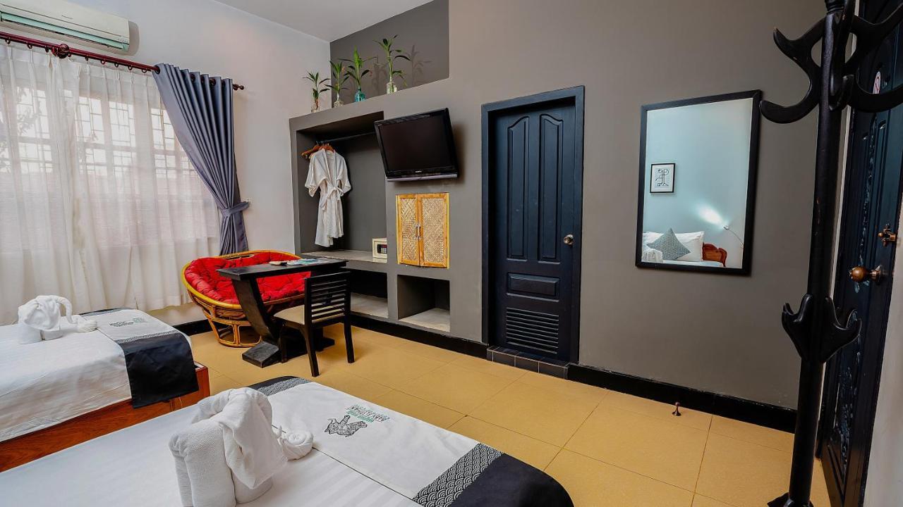 Baby Elephant Boutique Hotel Siem Reap Exterior photo